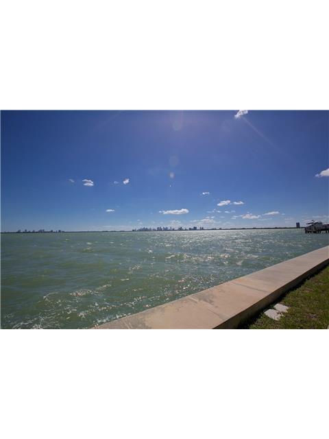 TREASURE ISLAND - Residential
