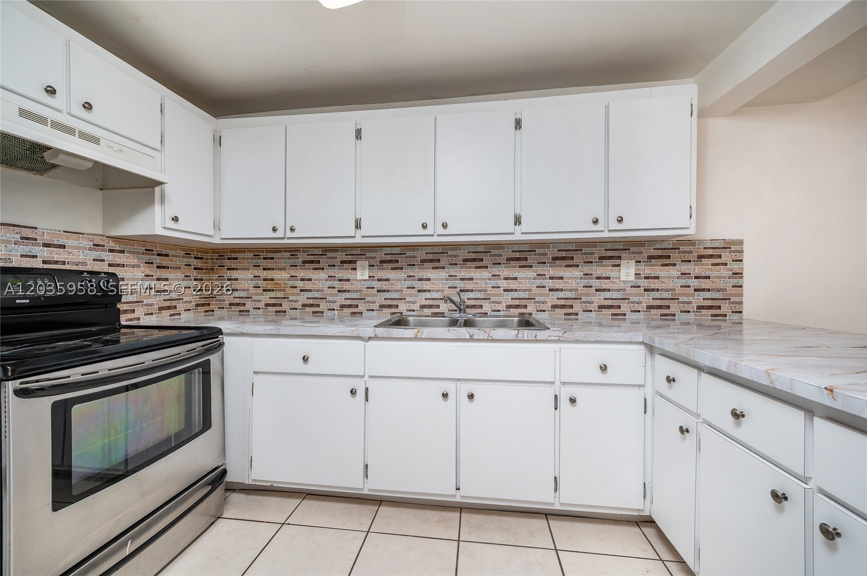 PALM-WEST GARDENS CONDO - Residential