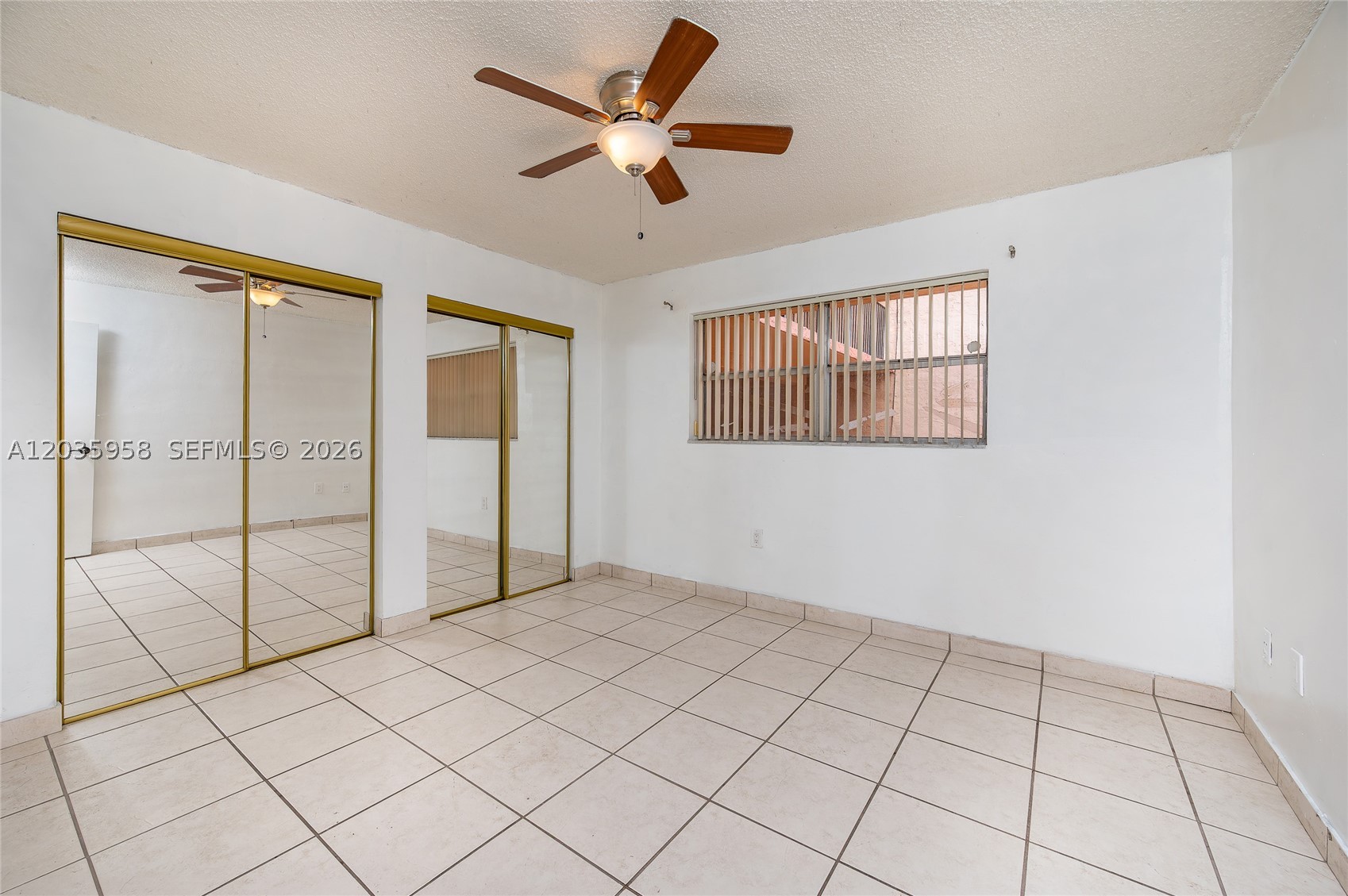 PALM-WEST GARDENS CONDO - Residential