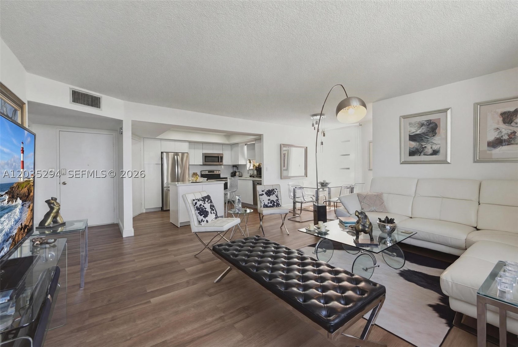 BUCKLEY TOWERS CONDO - EA - Residential