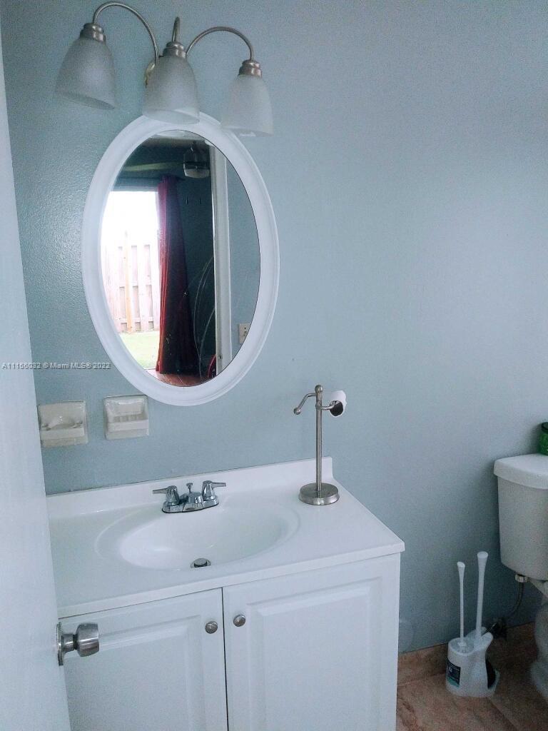 WASHINGTON PARK 4TH ADD - Residential Lease