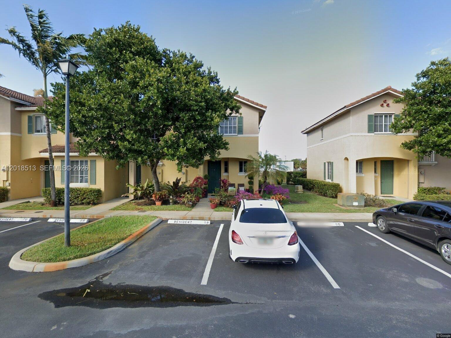 Beautiful 2-Bedroom, 2.5-Bath Townhouse in a Prime Location just minutes from Pompano Beach and vibrant Fort Lauderdale! This stunning home offers comfort and convenience, along with 2 dedicated parking spaces. Easy showings available through ShowingTime. Don’t miss this opportunity—secure your rental today!