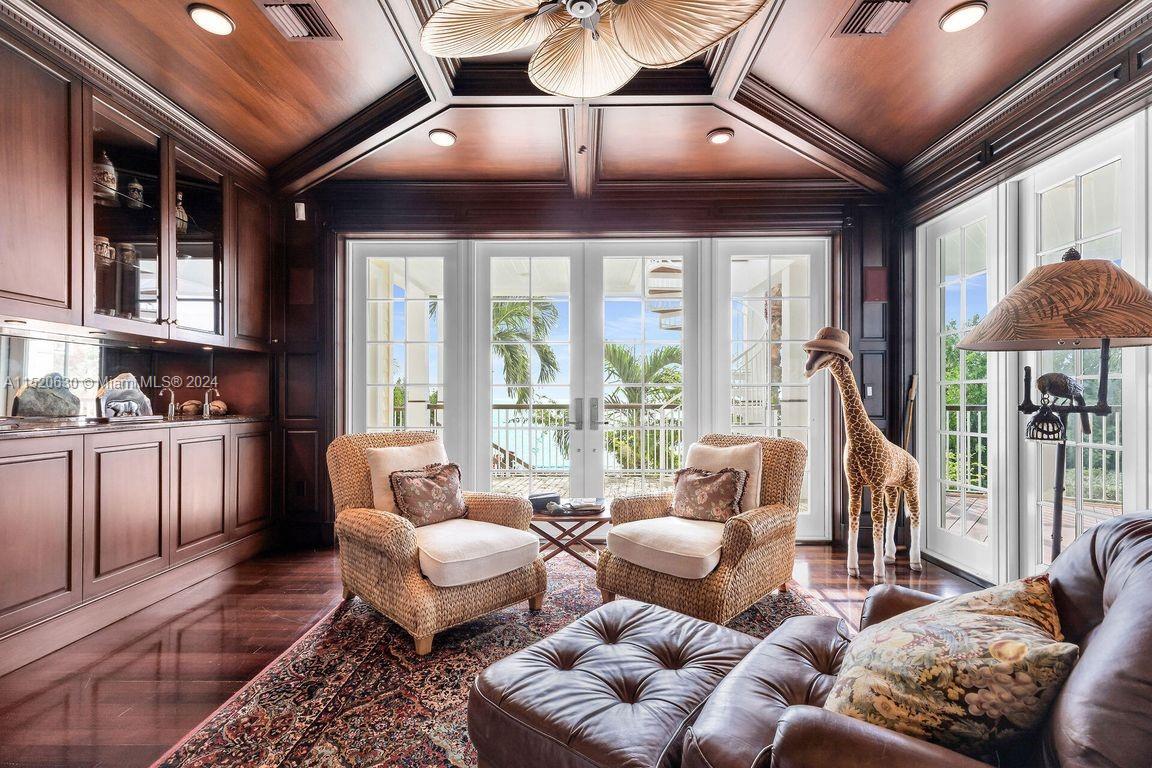 Plant Beach - Residential