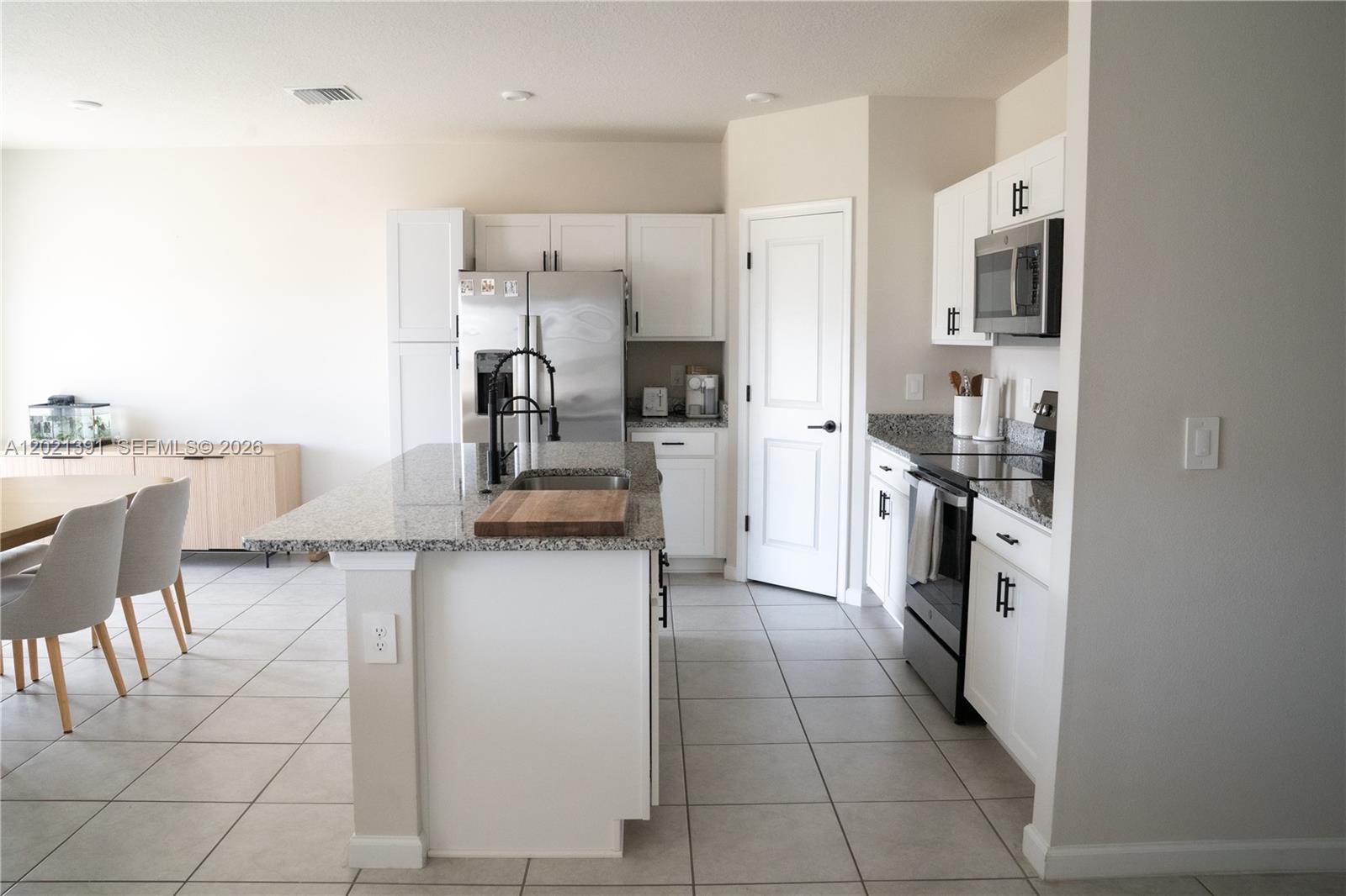 AVALON CROSSING - Residential