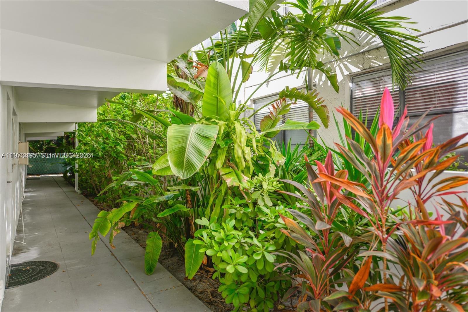 PLAZA CONDO - Residential