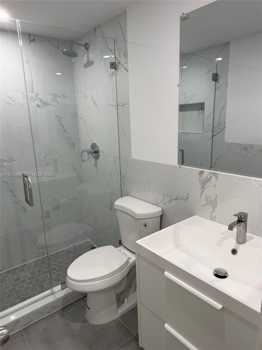 PLAZA CONDO - Residential