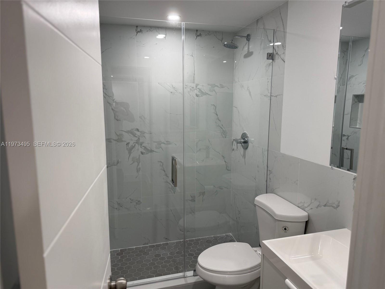PLAZA CONDO - Residential