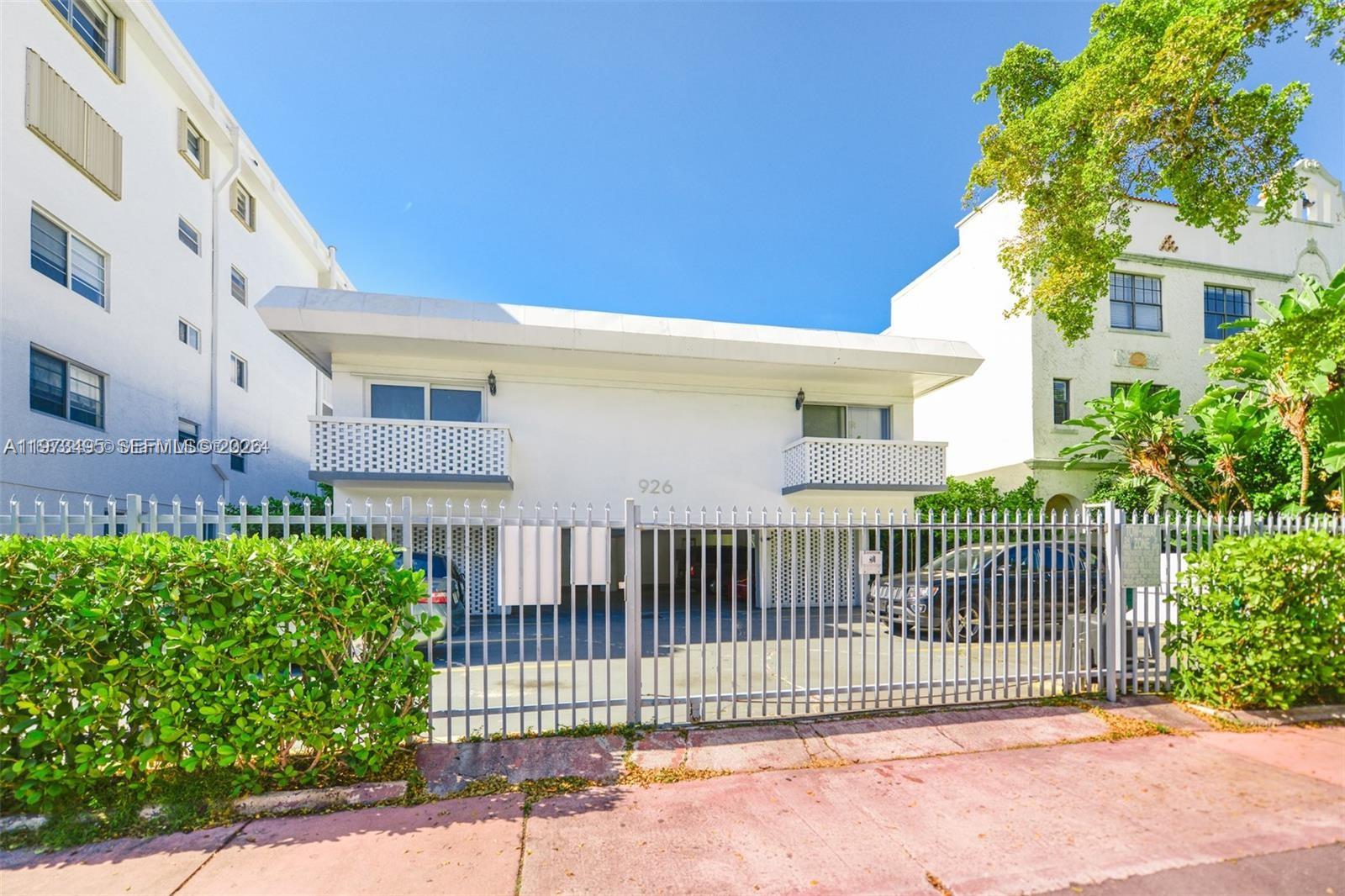PLAZA CONDO - Residential