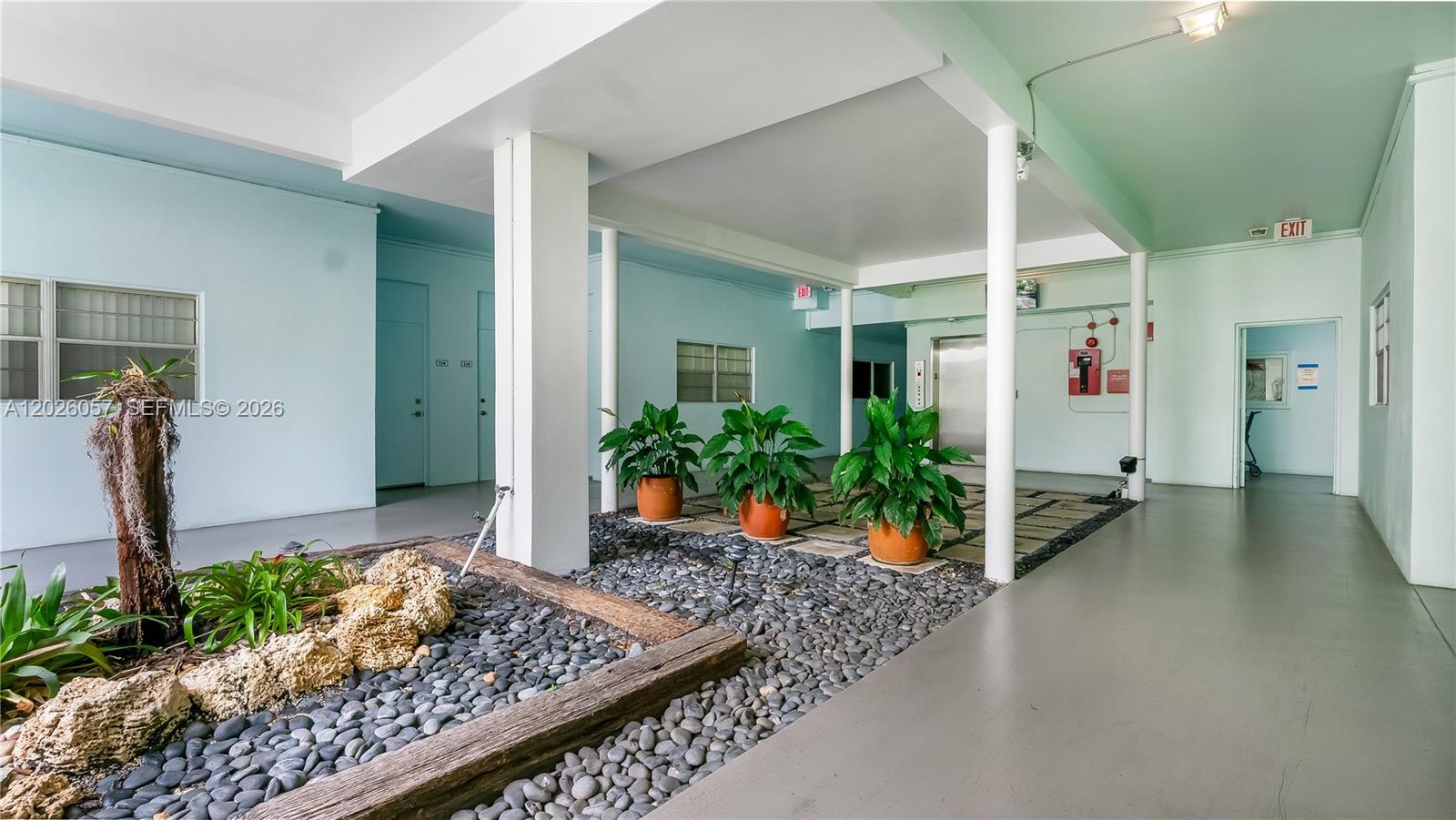HARBOUR HILL CLUB CONDO - Residential Lease