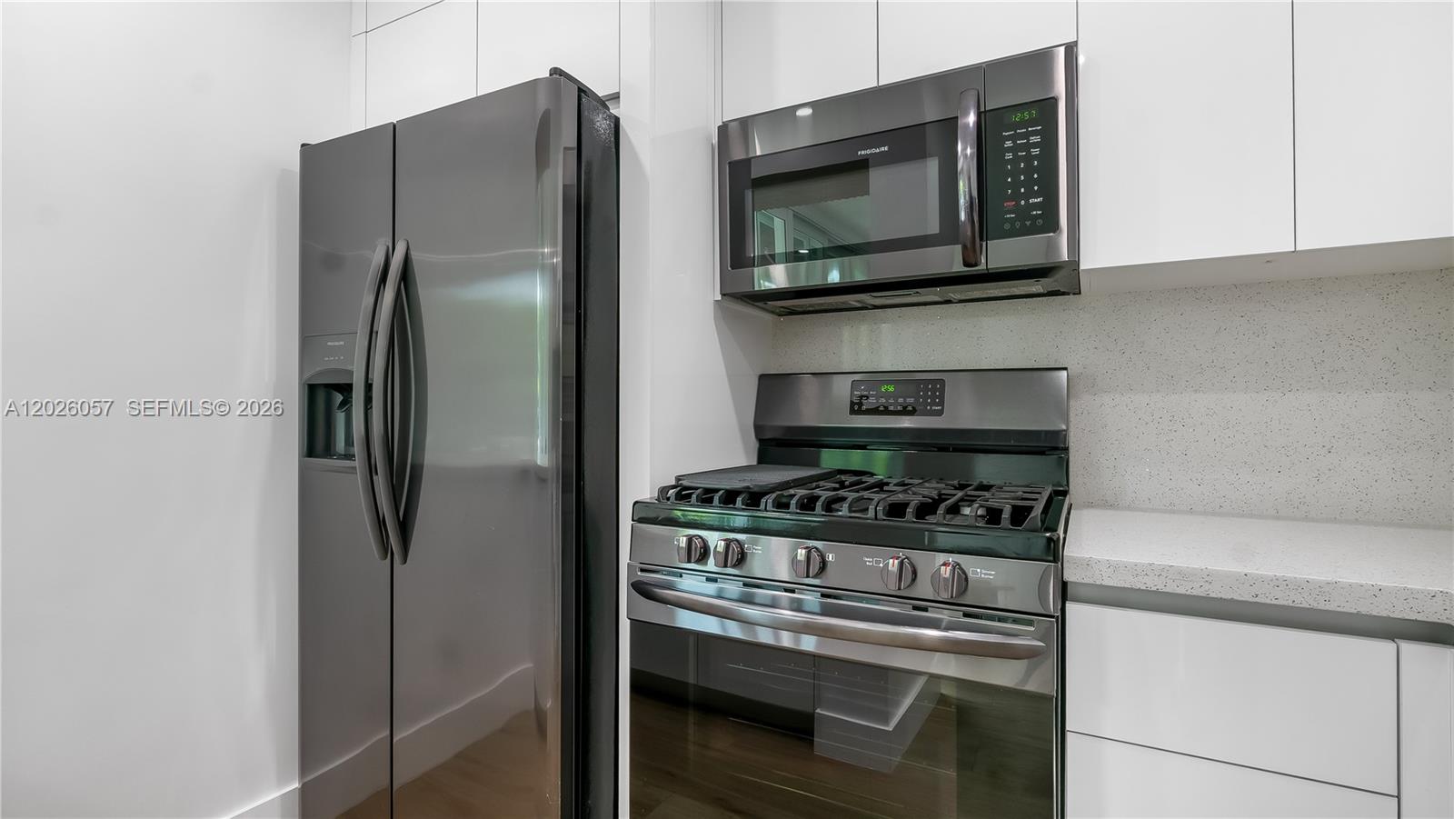 HARBOUR HILL CLUB CONDO - Residential Lease