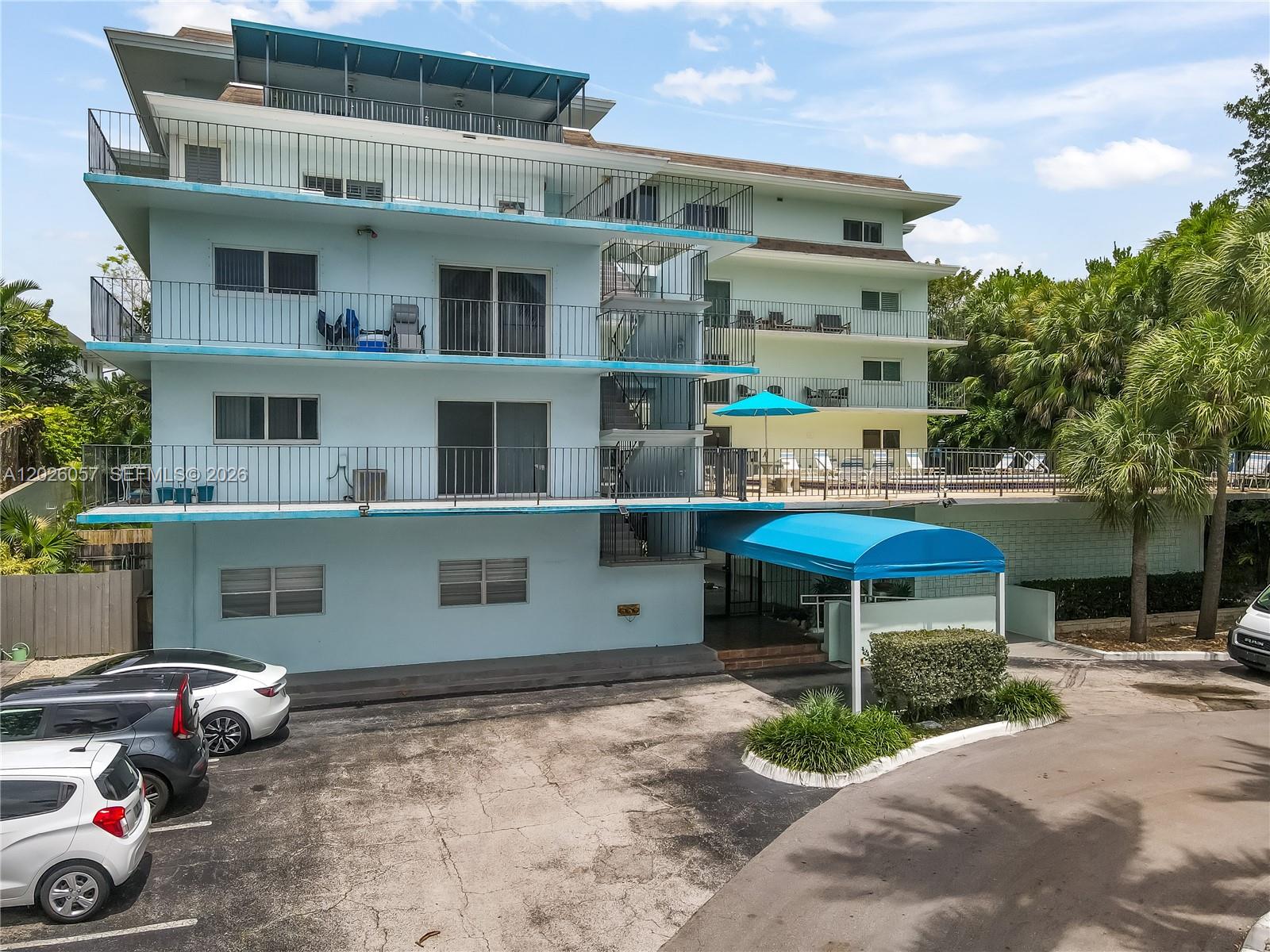 HARBOUR HILL CLUB CONDO - Residential Lease