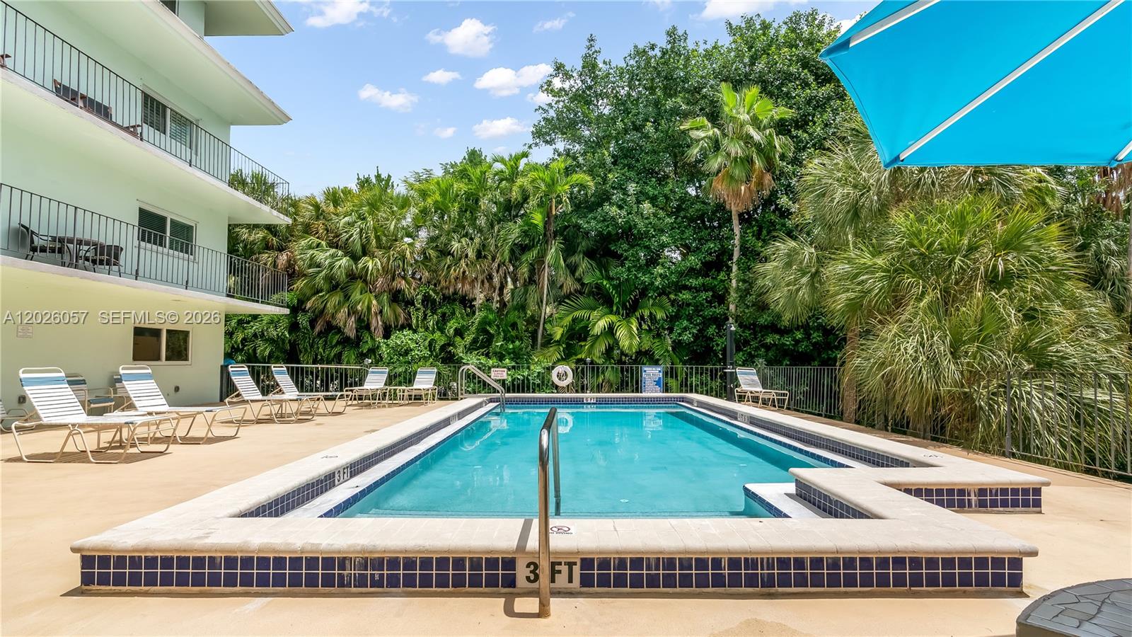 HARBOUR HILL CLUB CONDO - Residential Lease
