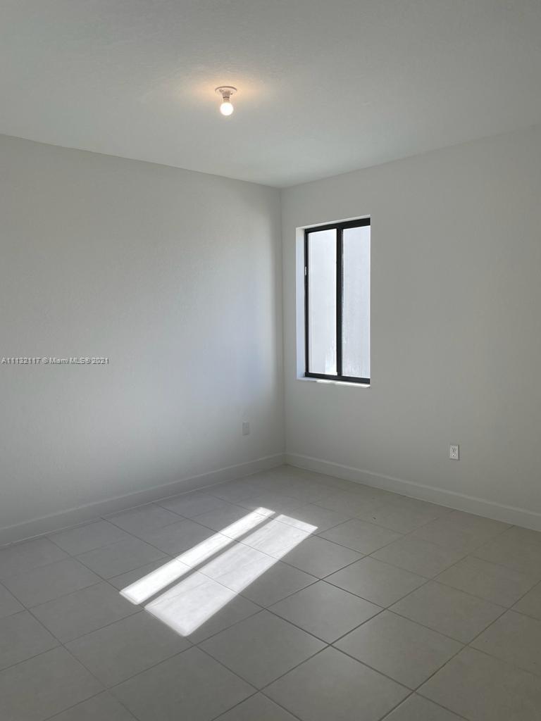 VIA VENTURA NEIGHBORHOOD - Residential Lease