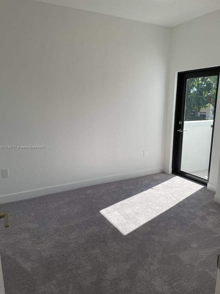 VIA VENTURA NEIGHBORHOOD - Residential Lease
