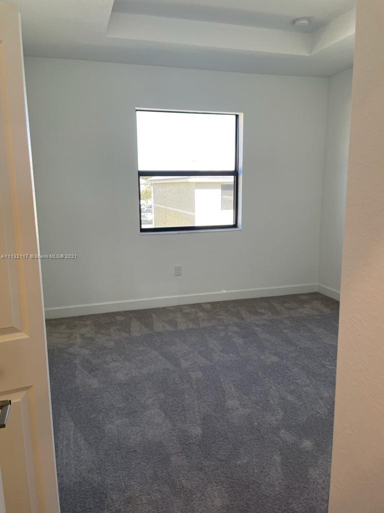 VIA VENTURA NEIGHBORHOOD - Residential Lease