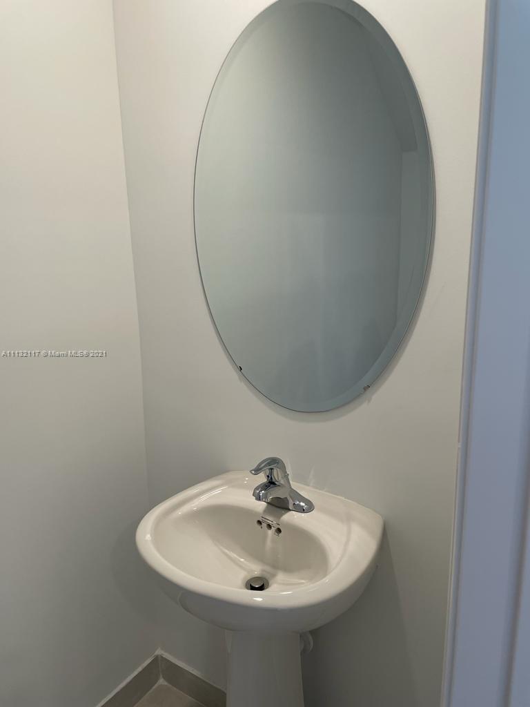VIA VENTURA NEIGHBORHOOD - Residential Lease