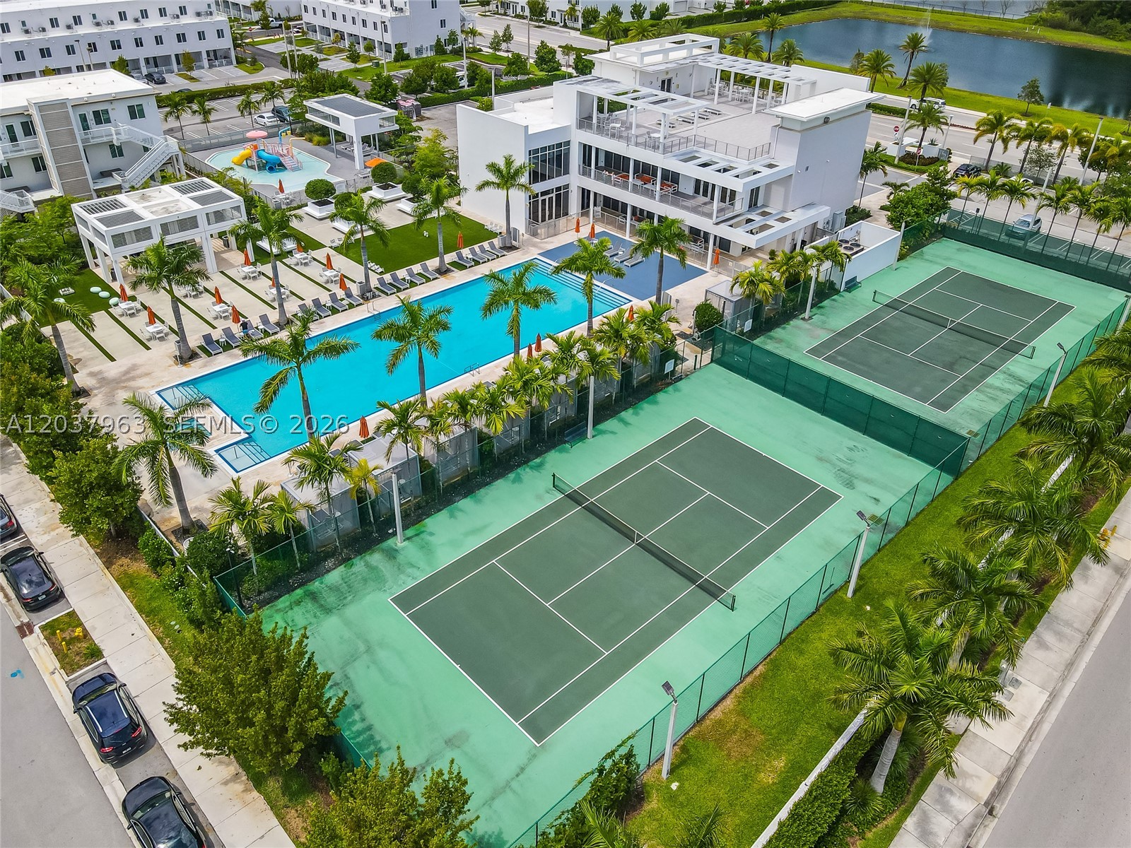LANDMARK AT DORAL CENTRAL - Residential