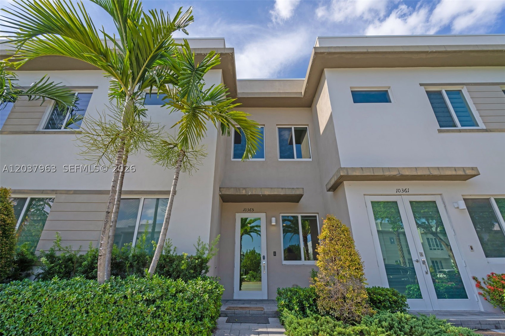 LANDMARK AT DORAL CENTRAL - Residential