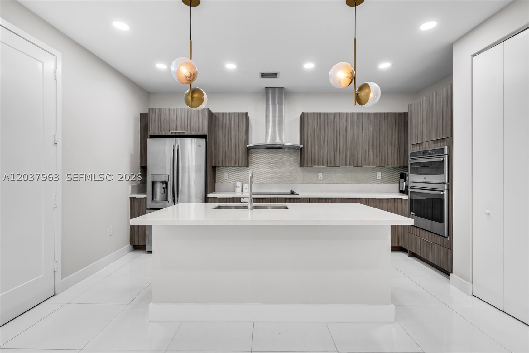LANDMARK AT DORAL CENTRAL - Residential