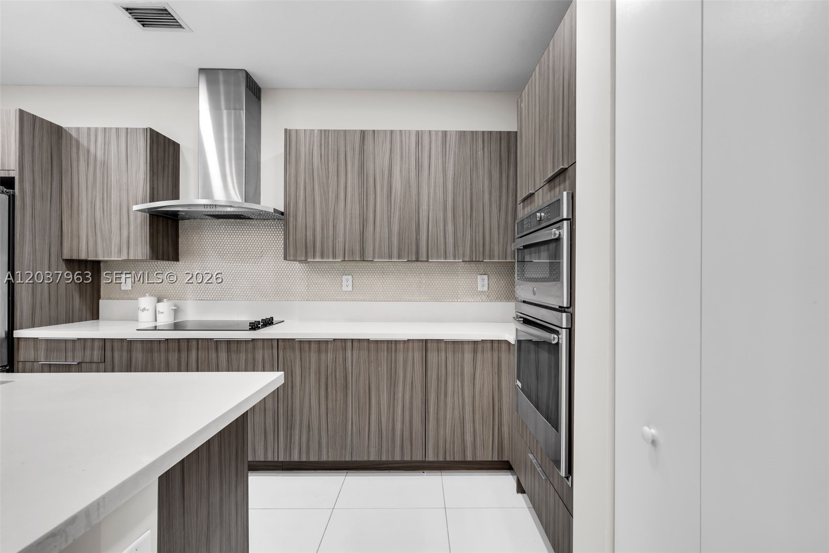 LANDMARK AT DORAL CENTRAL - Residential
