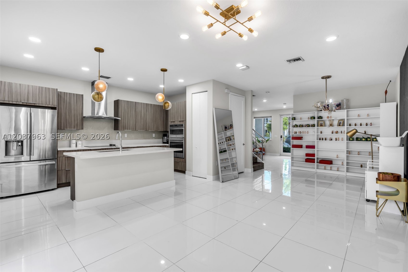 LANDMARK AT DORAL CENTRAL - Residential