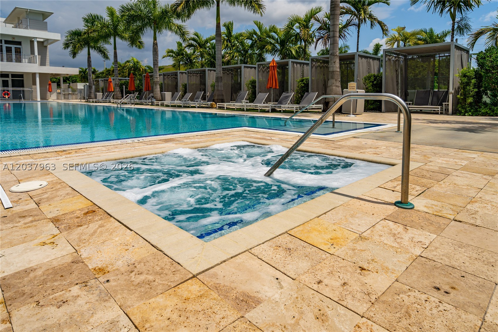LANDMARK AT DORAL CENTRAL - Residential