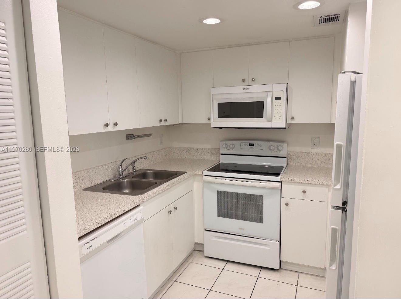 BELINDA GARDENS CONDO - Residential