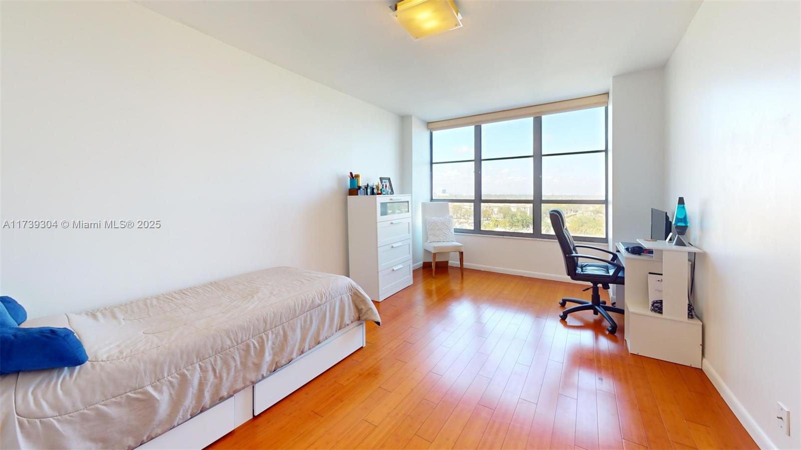 OLYMPUS CONDO PHASE - Residential