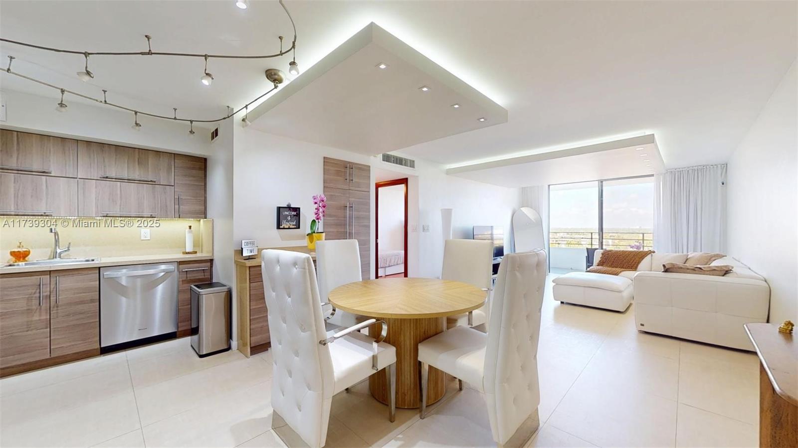 OLYMPUS CONDO PHASE - Residential