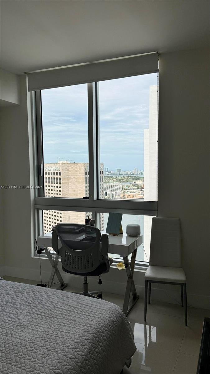 MET 1 CONDO - Residential