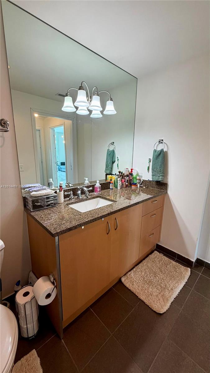 MET 1 CONDO - Residential