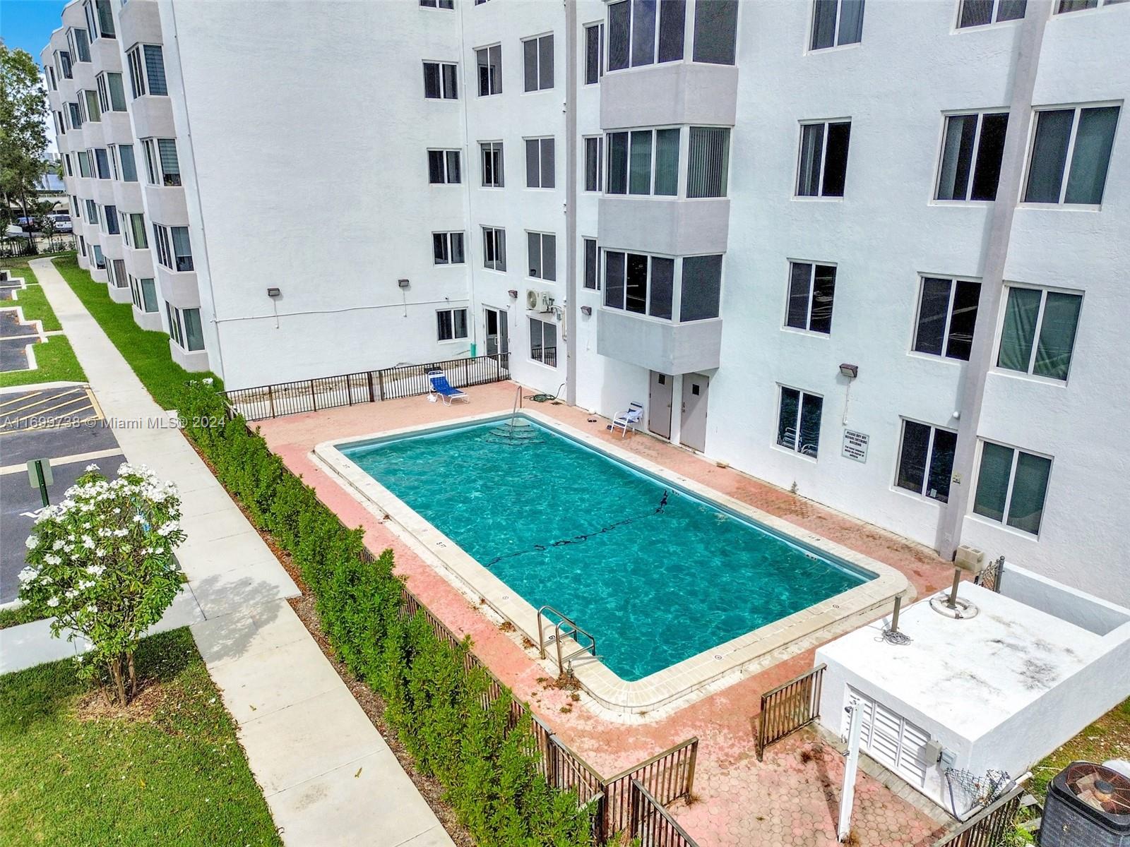 CARIBBEAN BREEZE CONDO - Residential Lease