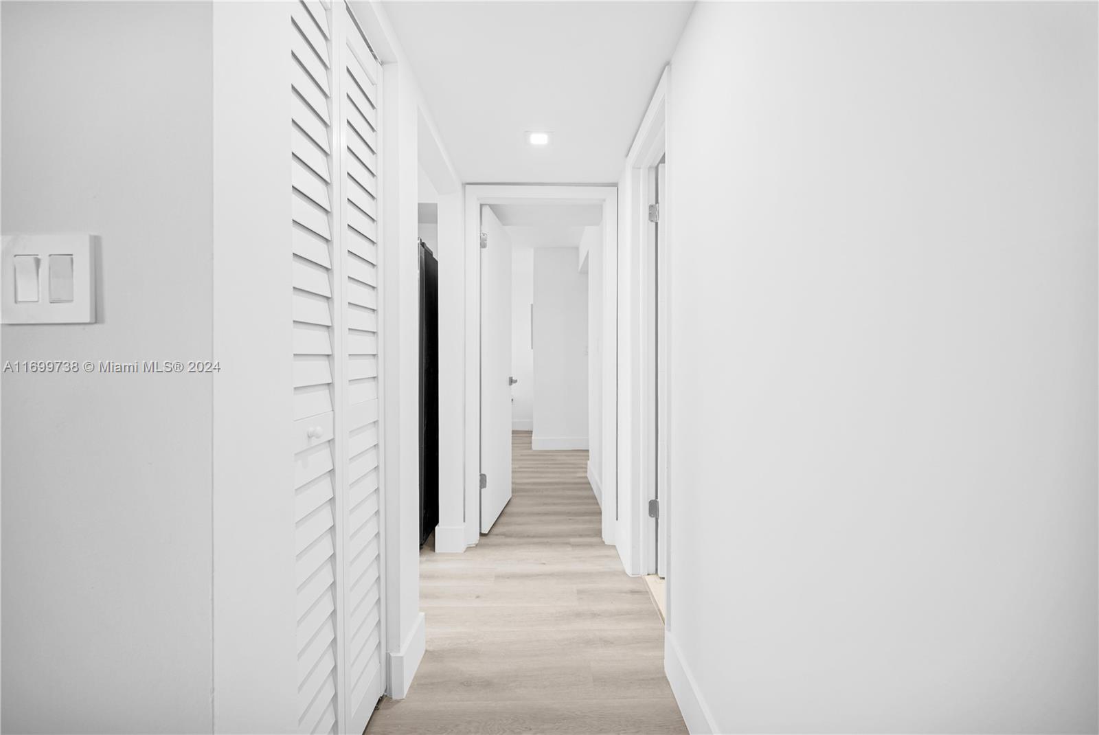 CARIBBEAN BREEZE CONDO - Residential Lease