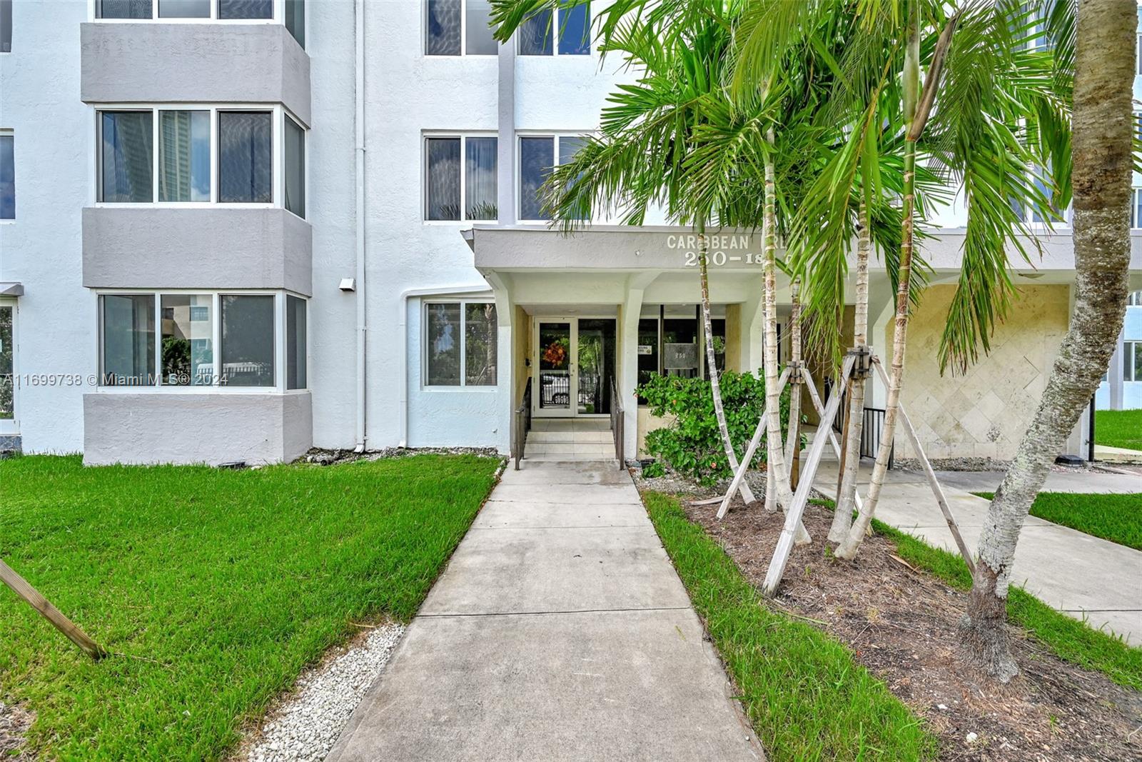 CARIBBEAN BREEZE CONDO - Residential Lease