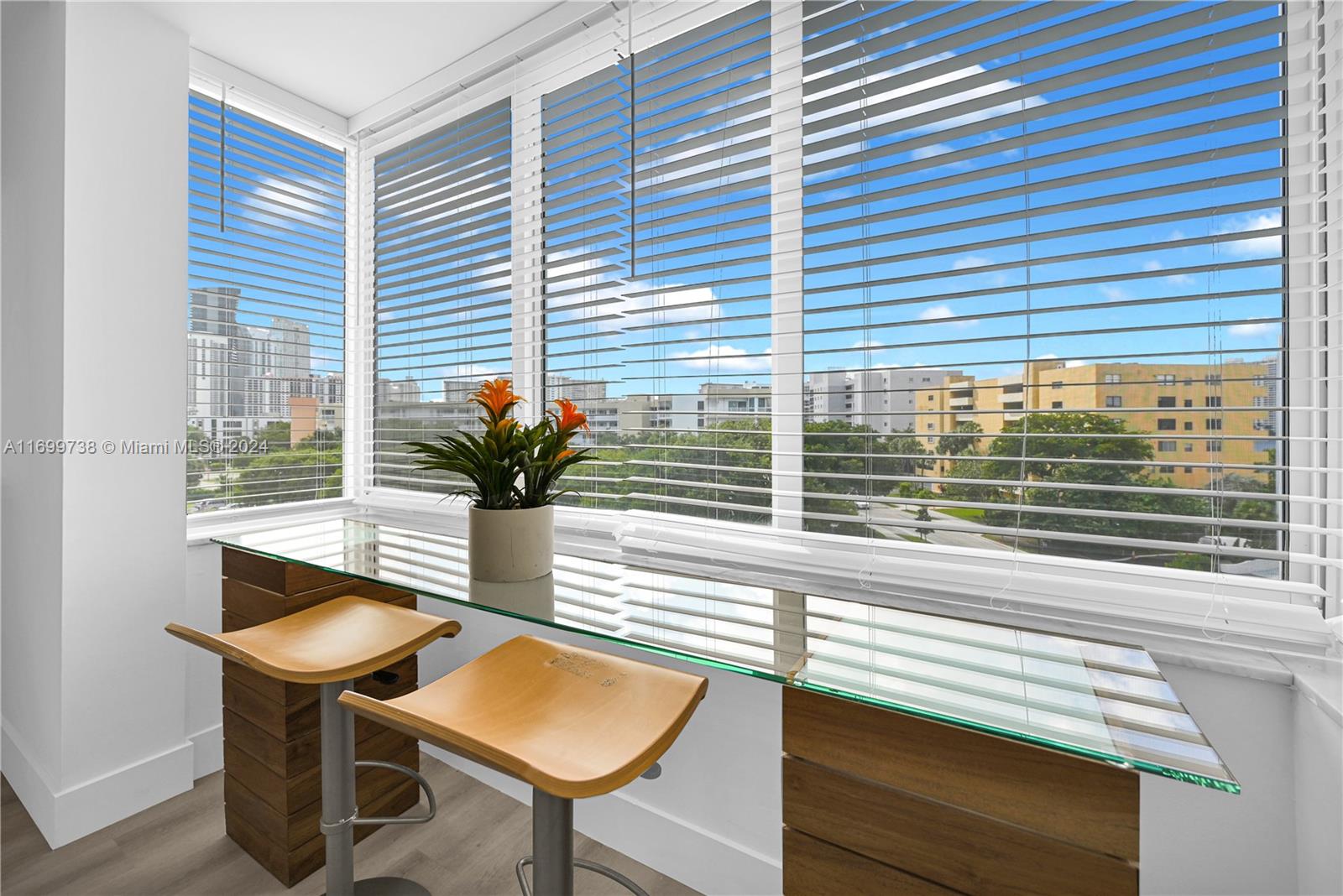 CARIBBEAN BREEZE CONDO - Residential Lease