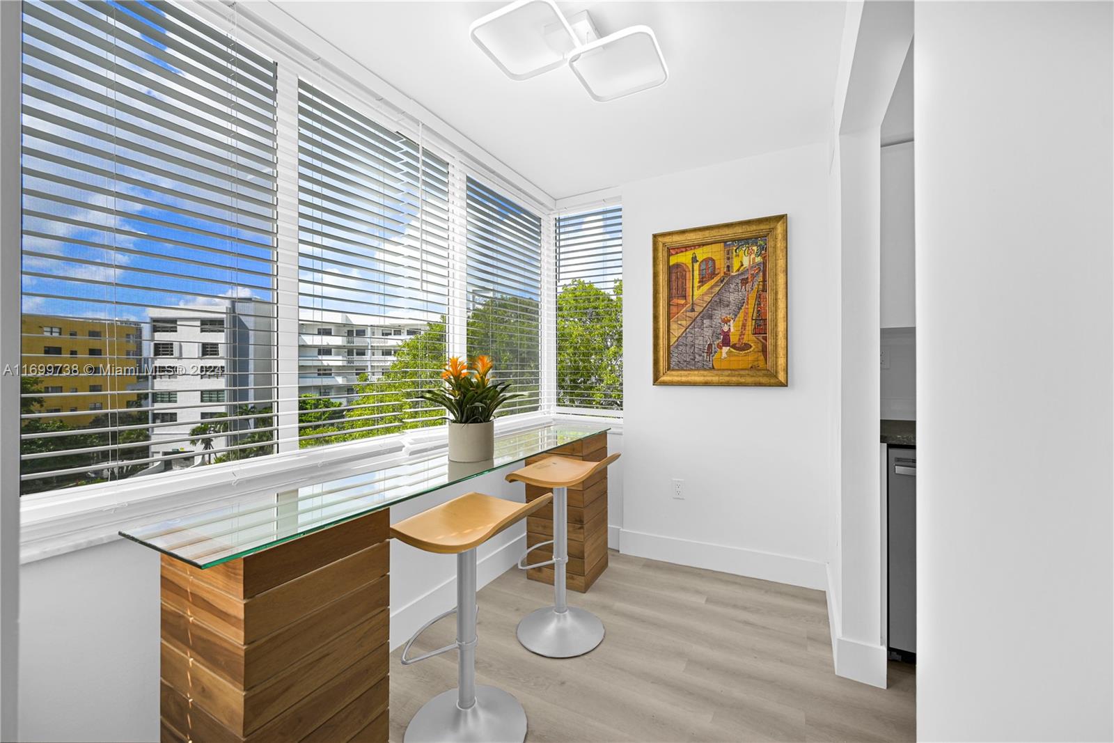 CARIBBEAN BREEZE CONDO - Residential Lease