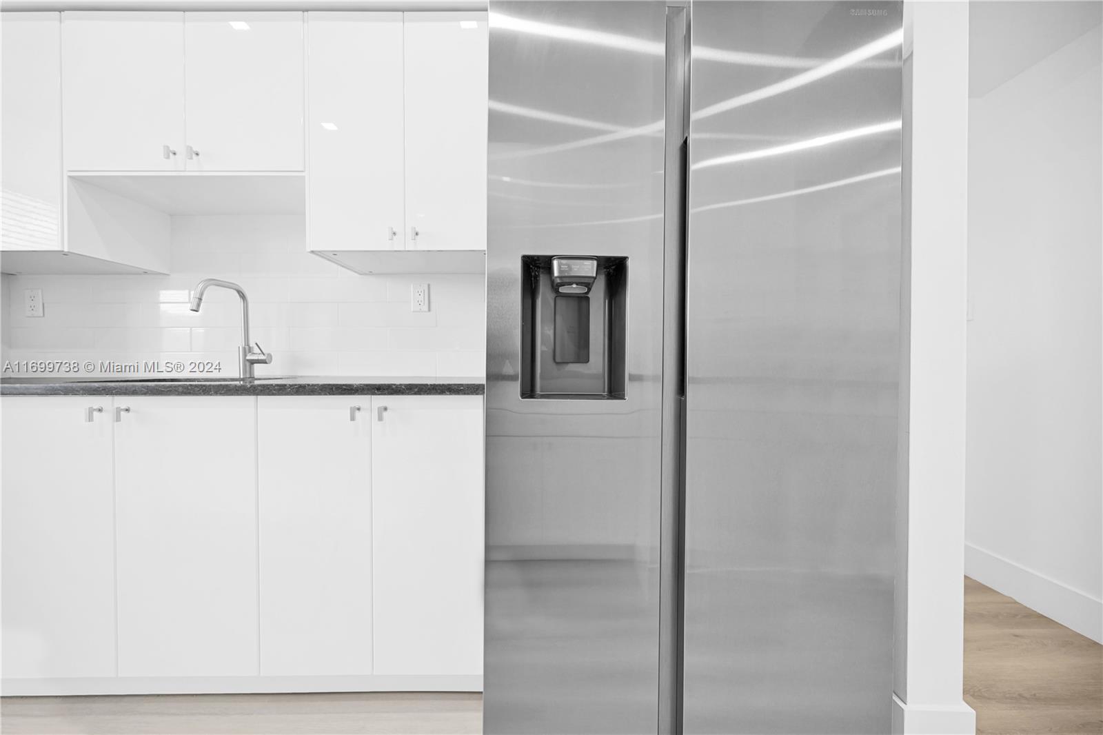 CARIBBEAN BREEZE CONDO - Residential Lease