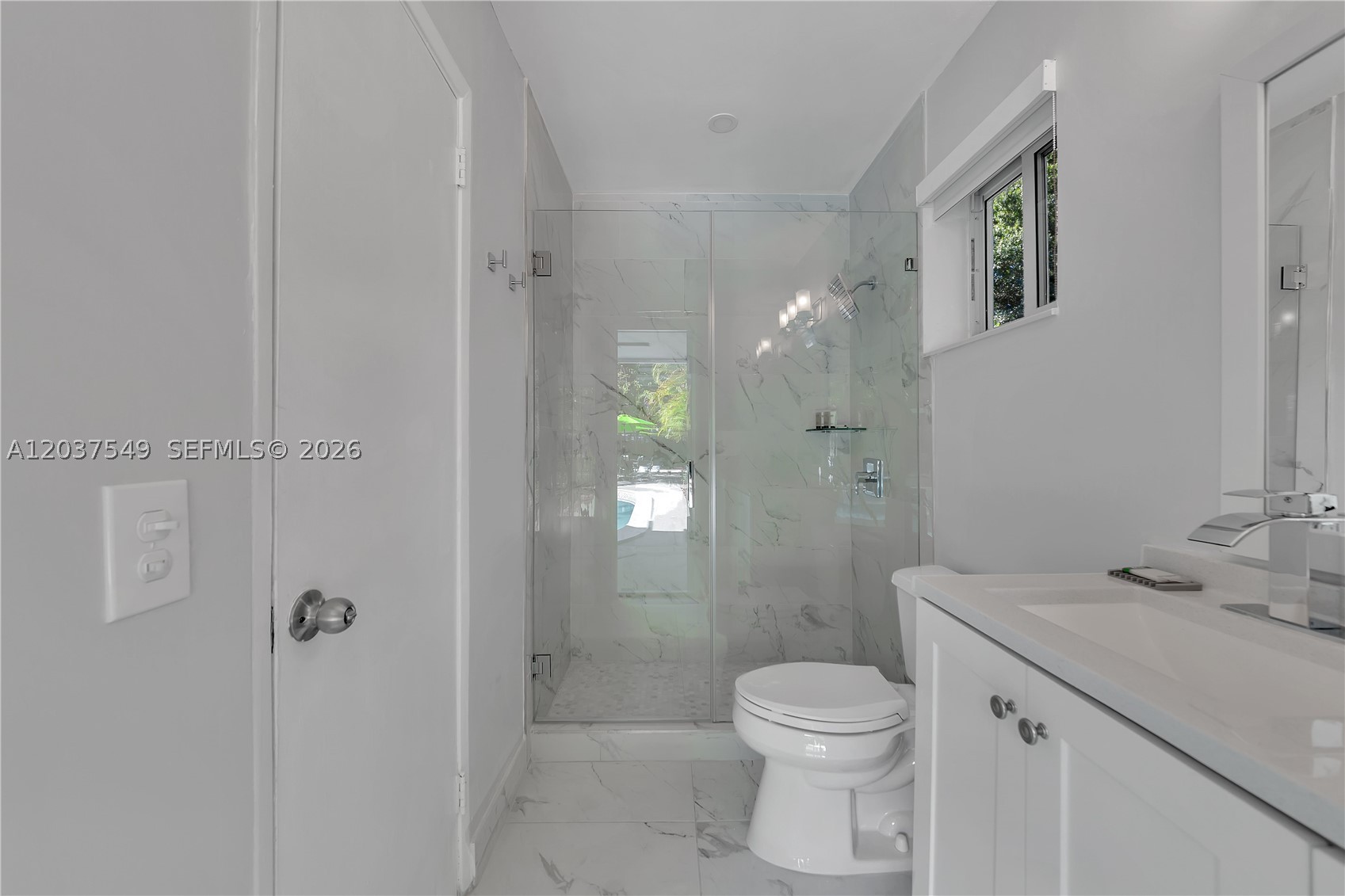ROBERTSON PARK - Residential Lease