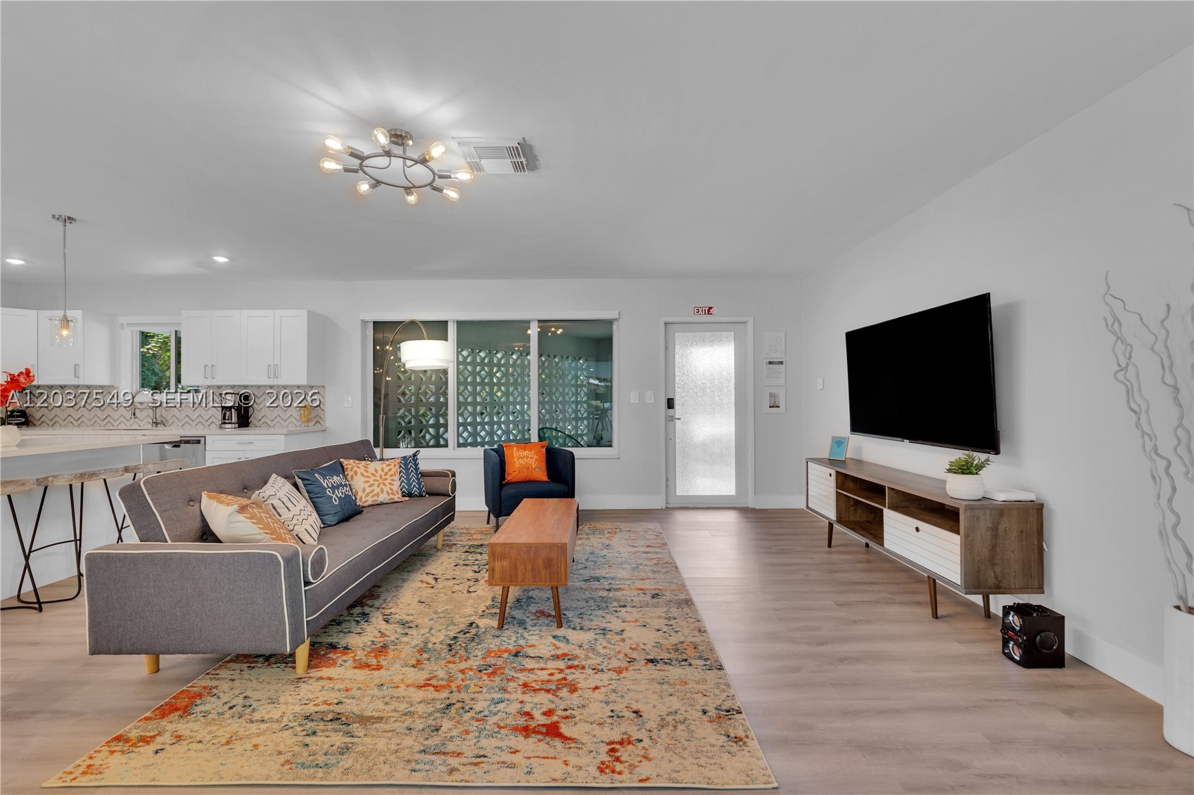 ROBERTSON PARK - Residential Lease