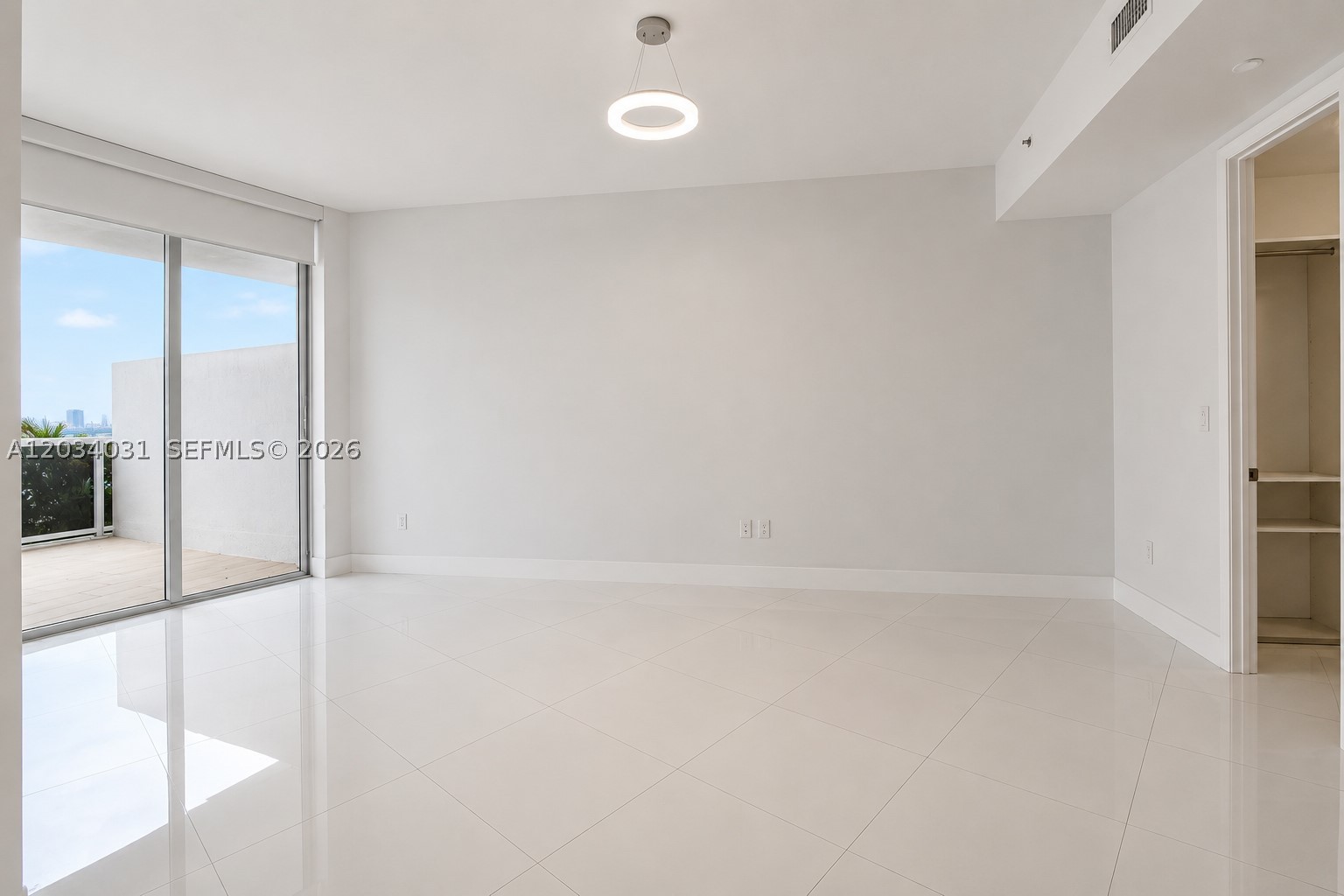 TDR TOWER II CONDO - Residential