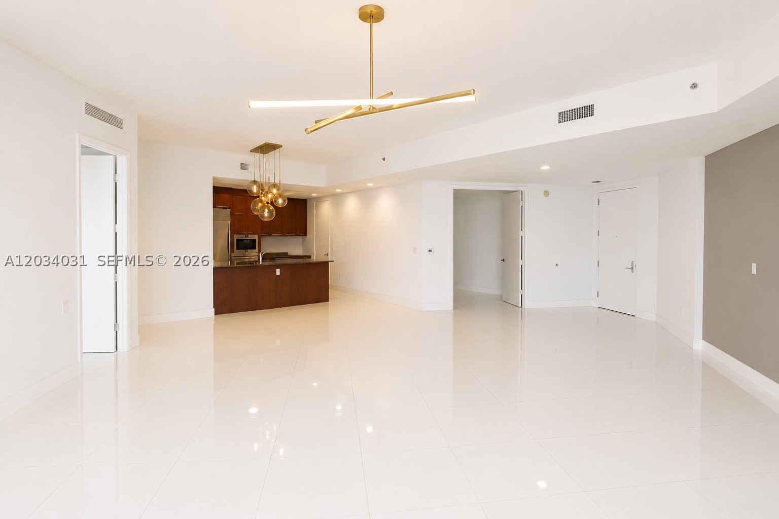 TDR TOWER II CONDO - Residential