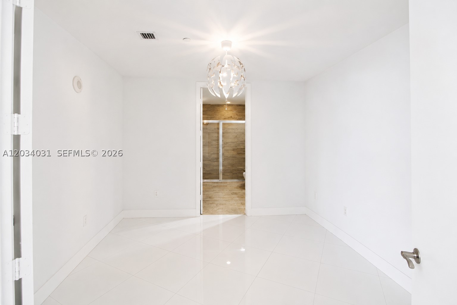 TDR TOWER II CONDO - Residential
