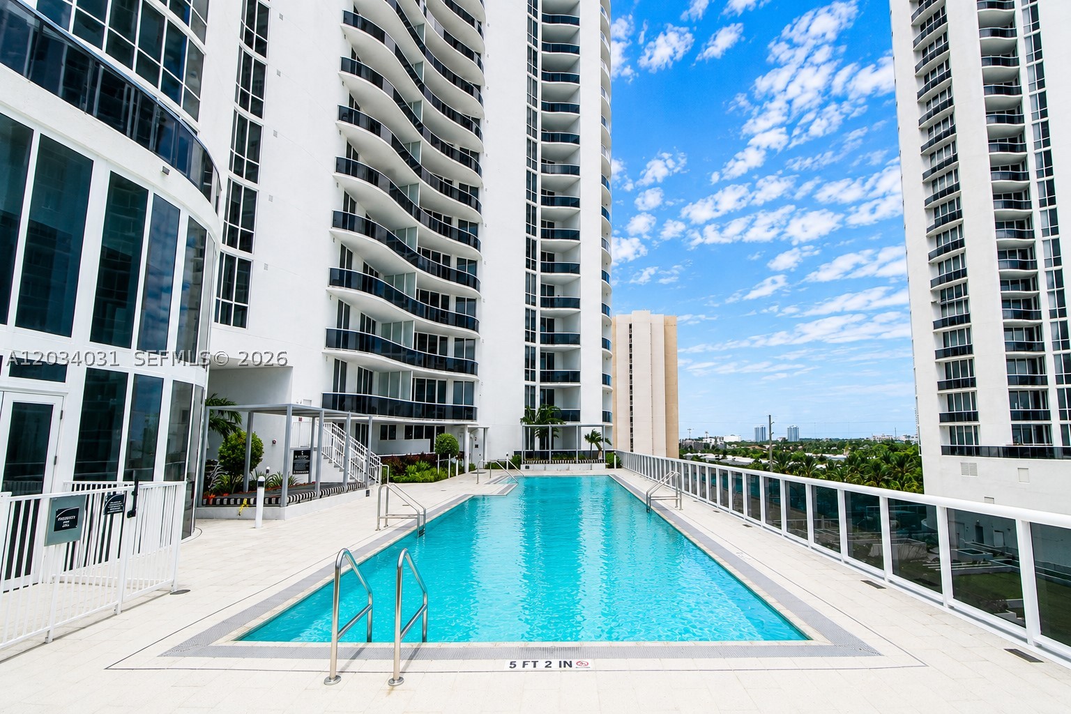 TDR TOWER II CONDO - Residential