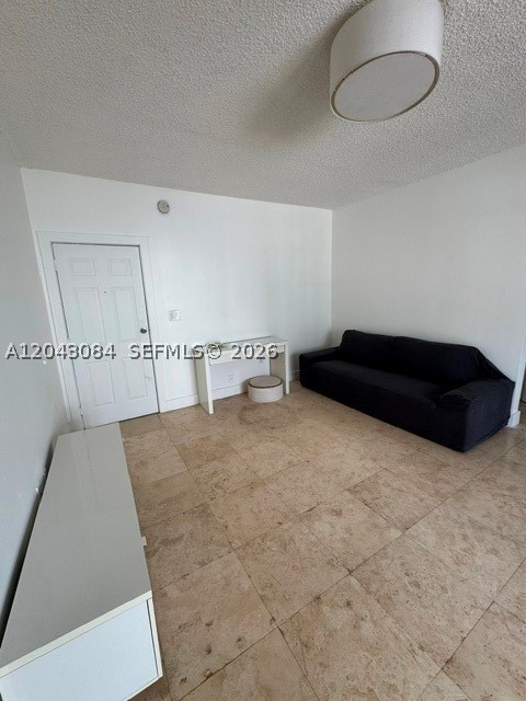 VENETIAN MANOR CONDO - Residential Lease