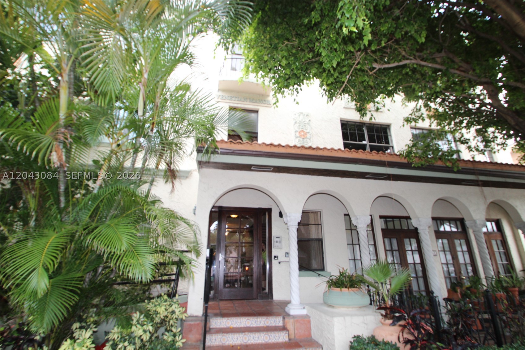 VENETIAN MANOR CONDO - Residential Lease