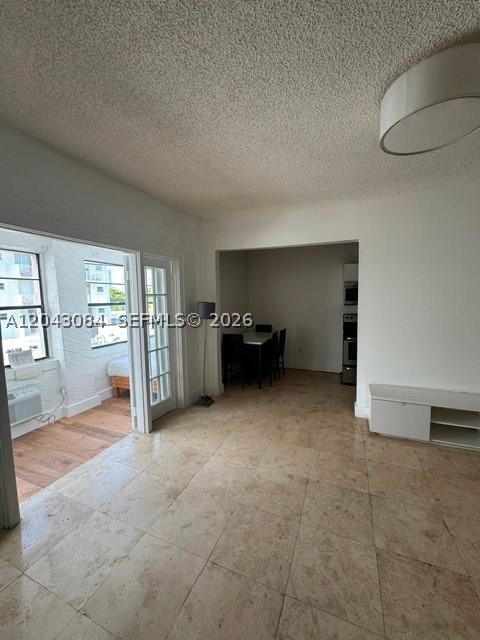VENETIAN MANOR CONDO - Residential Lease
