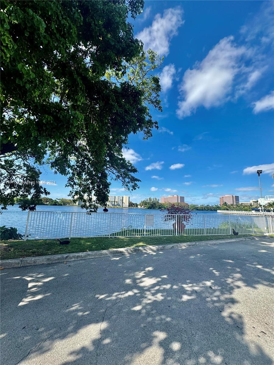EL LAGO CONDO - Residential Lease