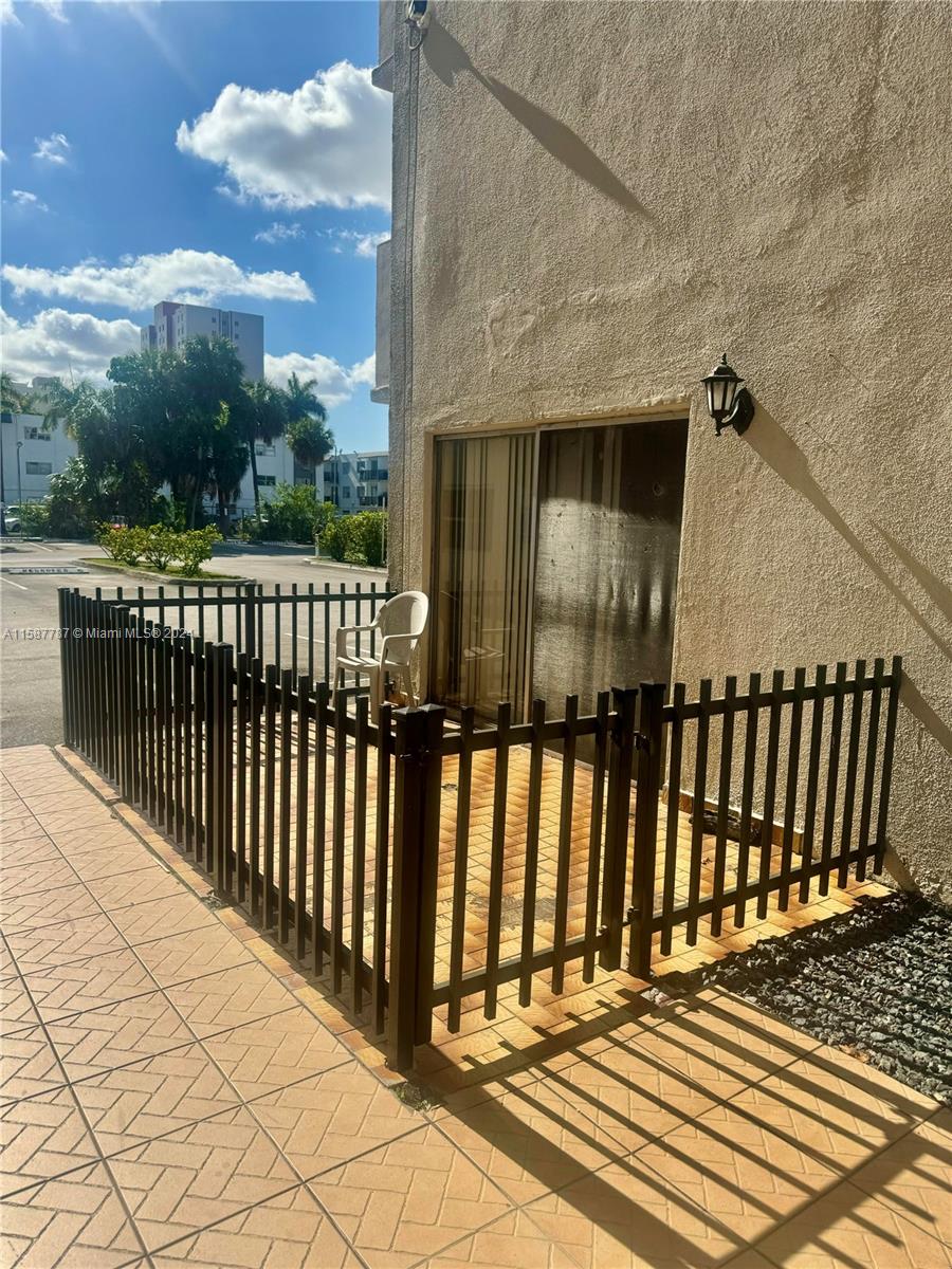 EL LAGO CONDO - Residential Lease