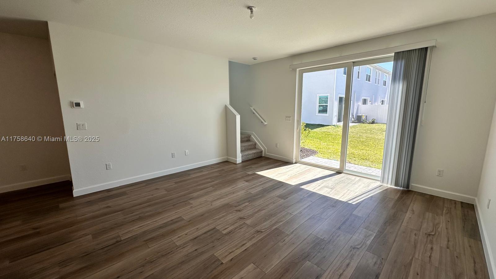 VERANDA PLAT NO. 9 - Residential Lease