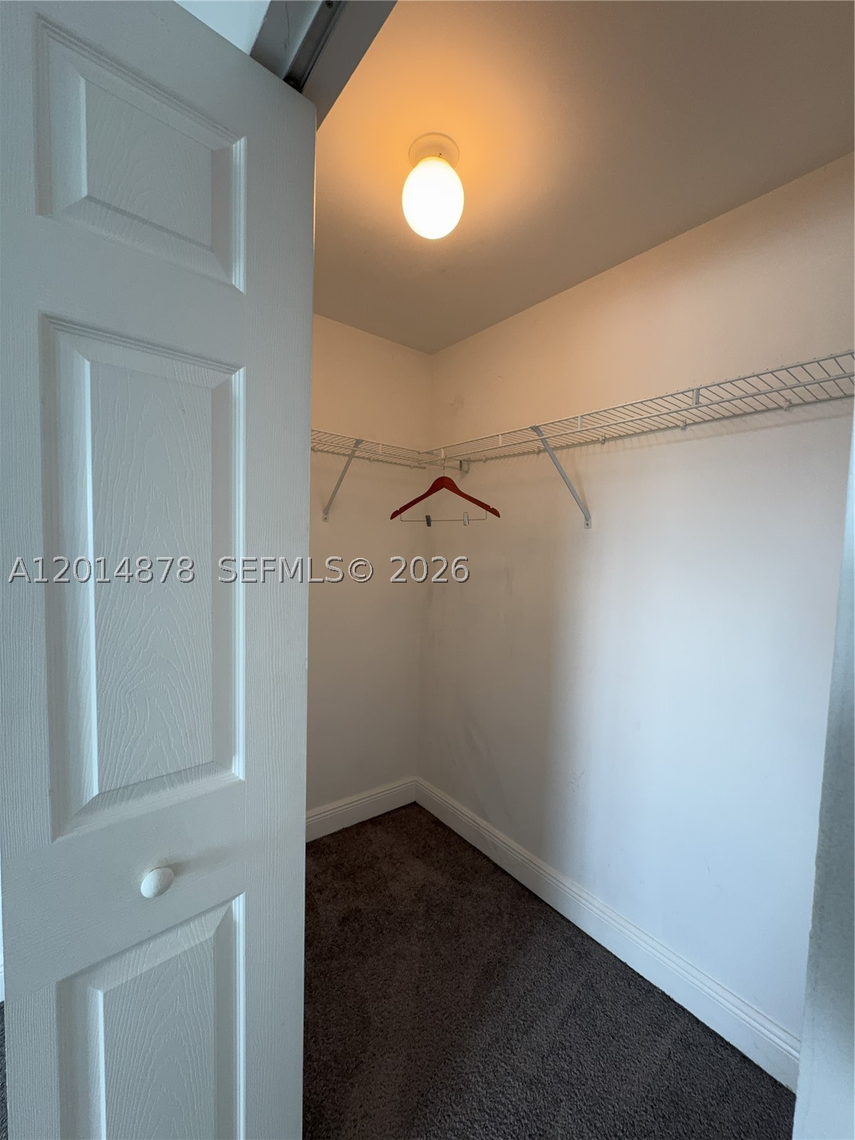 HOLLYWOOD STATION RES CON - Residential Lease